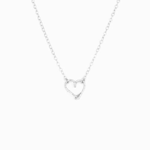 
                      
                        Collier petit coeur
                      
                    