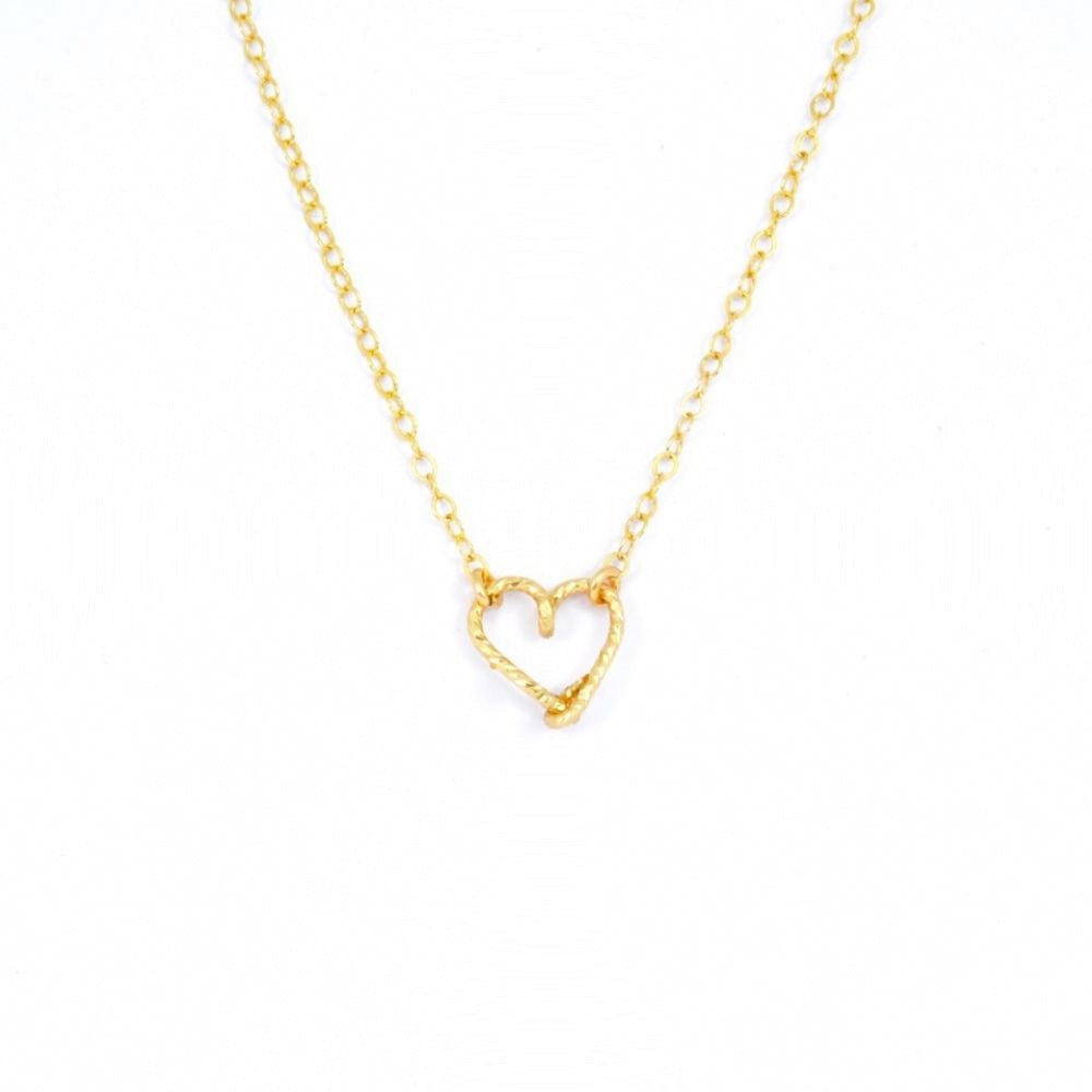 
                      
                        Collier petit coeur
                      
                    